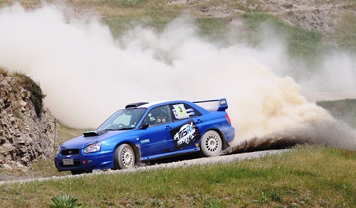 Matt Summerfield on his way to the top place at Mt Alexander Gravel Sprint 2013
